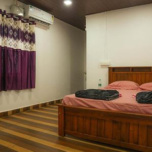 Deluxe Double Room Bath